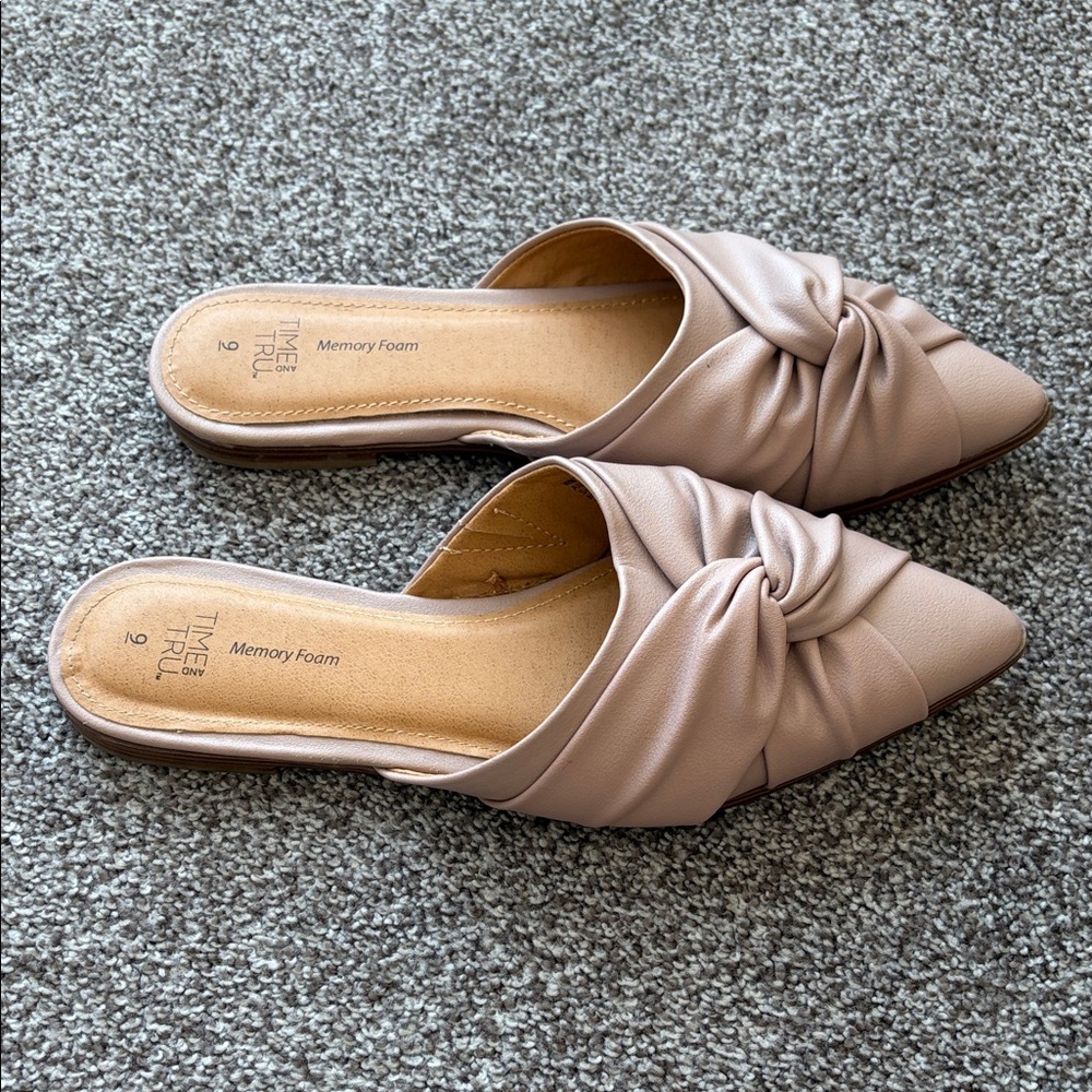 Time and Tru Women's Knot Mules
